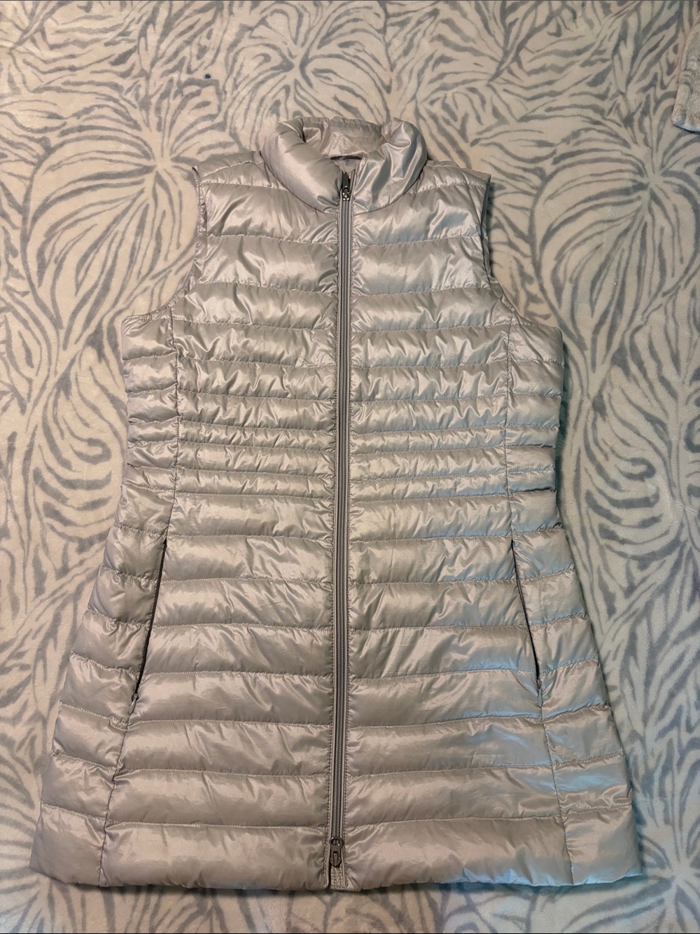 Lands' End Silver Quilted Sleeveless Puffer Vest